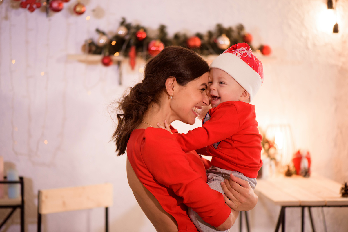 10 Holiday Gifts For New Moms - HealthPark Pediatrics